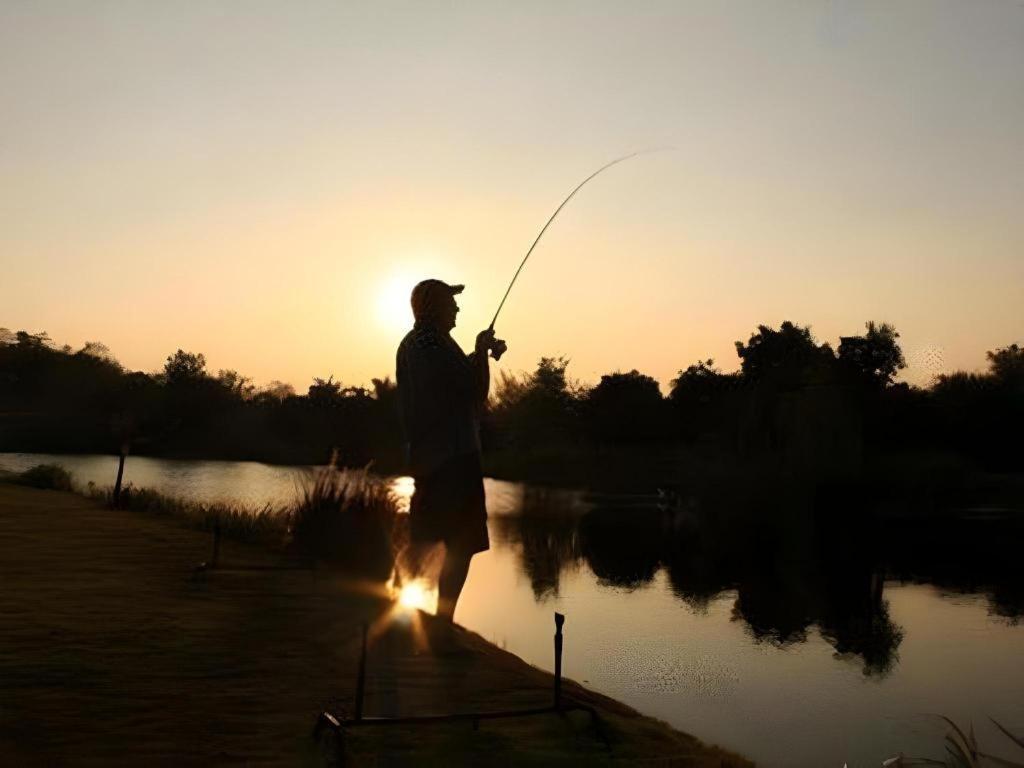 Greenfield Valley Fishing Resort HHQ Extérieur photo