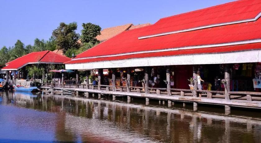Greenfield Valley Fishing Resort HHQ Extérieur photo