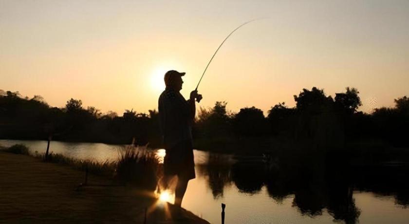 Greenfield Valley Fishing Resort HHQ Extérieur photo
